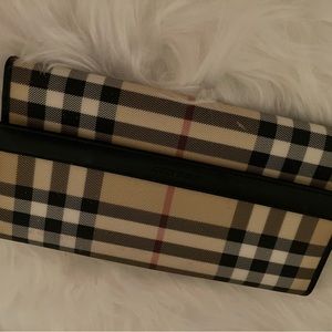 BurberryWallet